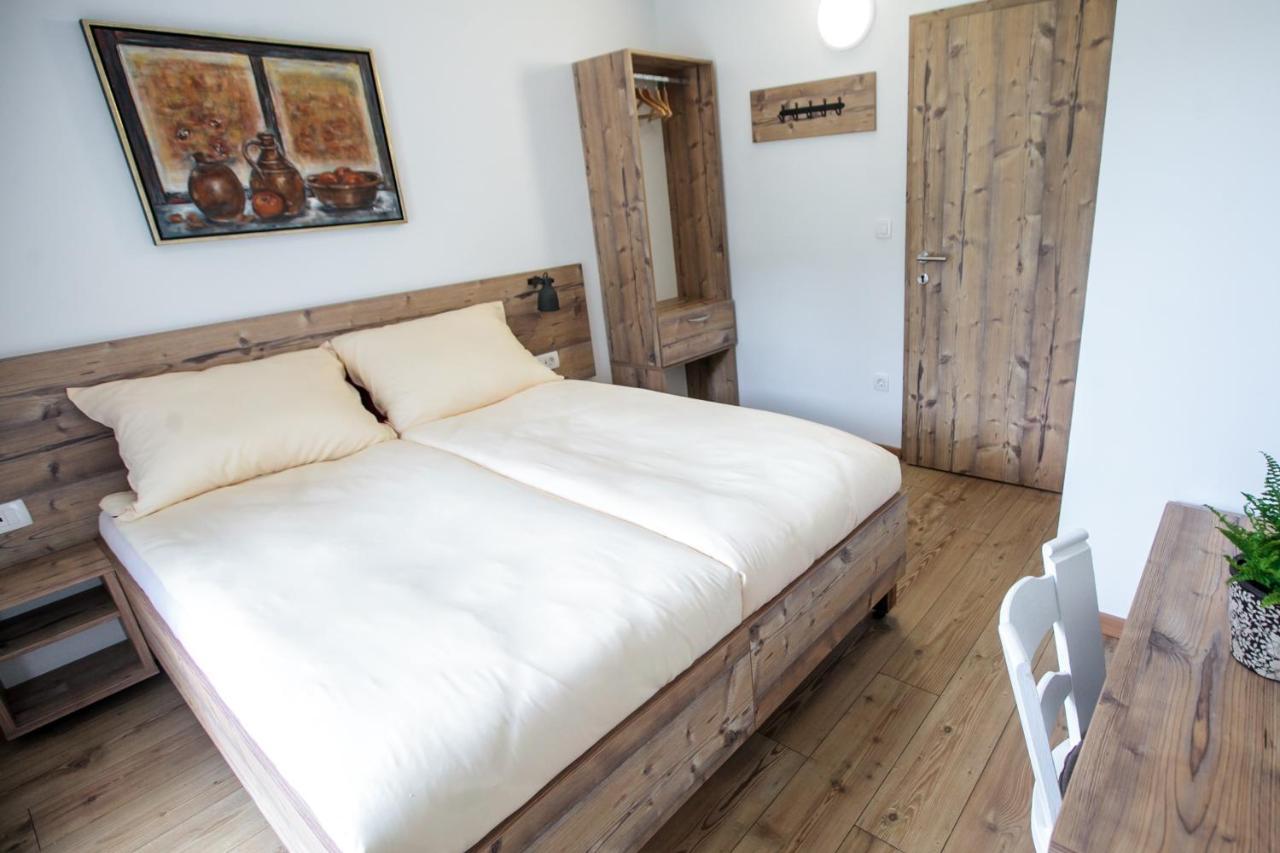 Hisa Poljana Rooms Prevalje Luaran gambar