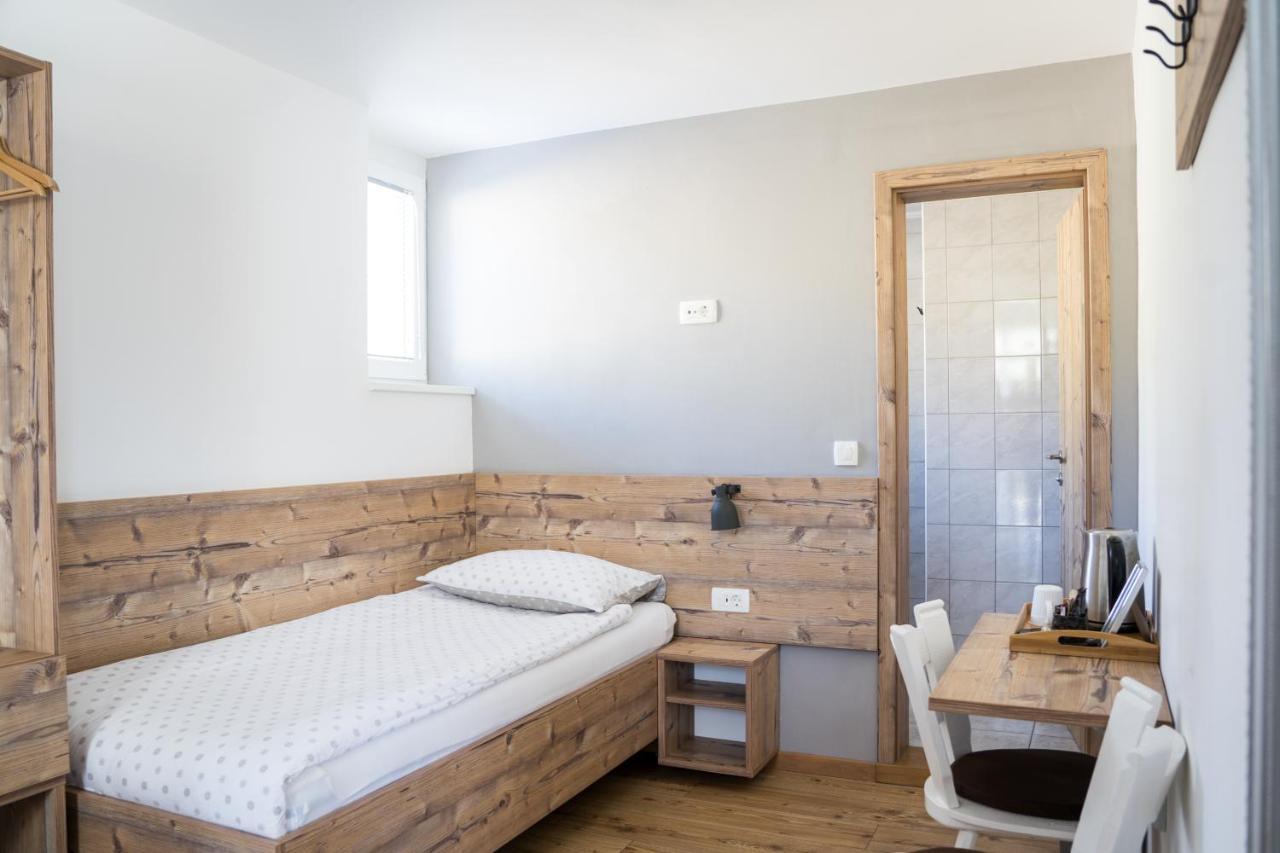 Hisa Poljana Rooms Prevalje Luaran gambar