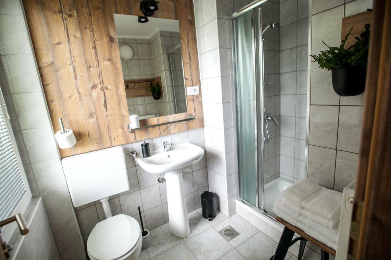 Hisa Poljana Rooms Prevalje Luaran gambar